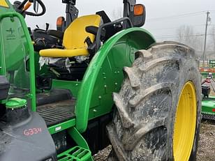 Main image John Deere 5090E 7