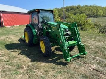 Main image John Deere 5090E