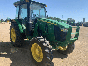 Main image John Deere 5090E