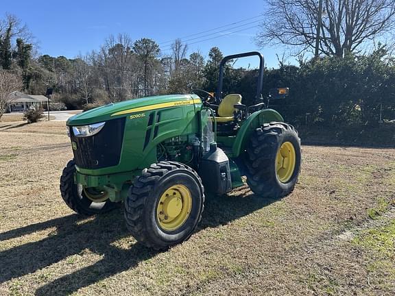 Image of John Deere 5090EL Primary image