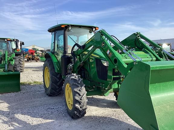 Image of John Deere 5090E equipment image 2