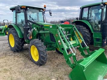 Main image John Deere 5090E