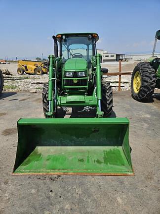 Image of John Deere 5090E equipment image 1