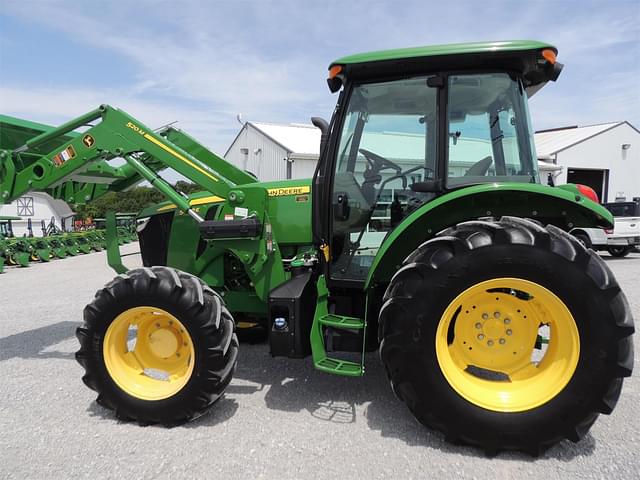 Image of John Deere 5090E equipment image 1