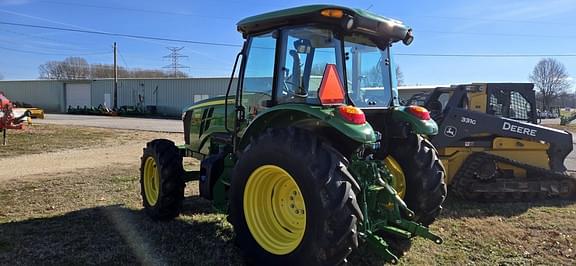 Image of John Deere 5090E equipment image 3