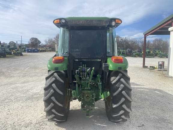 Image of John Deere 5090E equipment image 3
