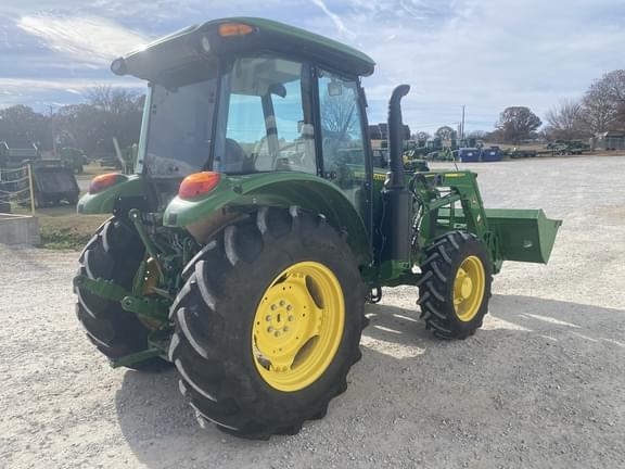 Image of John Deere 5090E equipment image 3