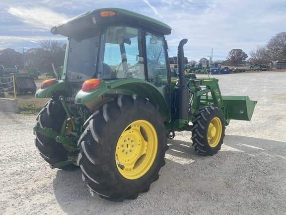 Image of John Deere 5090E equipment image 4