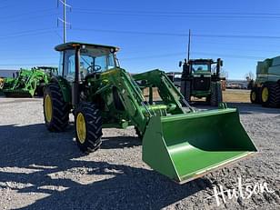 Main image John Deere 5090E 0