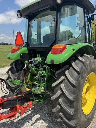 Image of John Deere 5090E equipment image 4