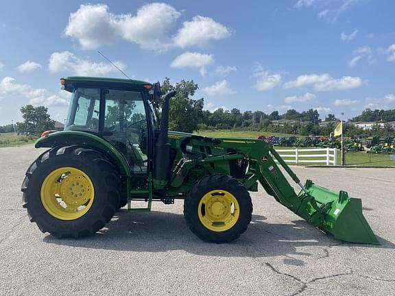 Image of John Deere 5090E equipment image 4