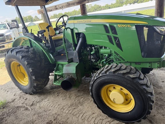 2022 John Deere 5090E Equipment Image0