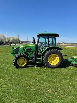 Image of John Deere 5090E equipment image 3