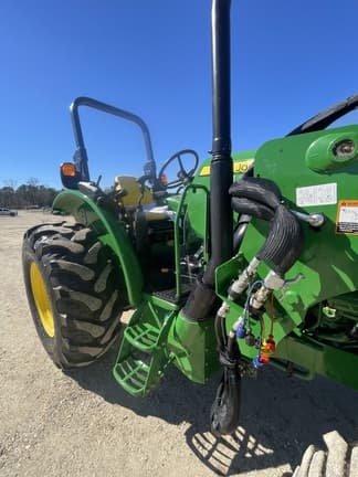 Image of John Deere 5090E equipment image 4