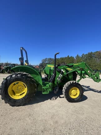 Image of John Deere 5090E equipment image 3