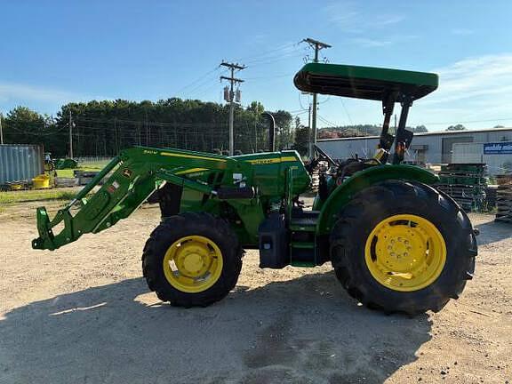 Image of John Deere 5090E equipment image 1