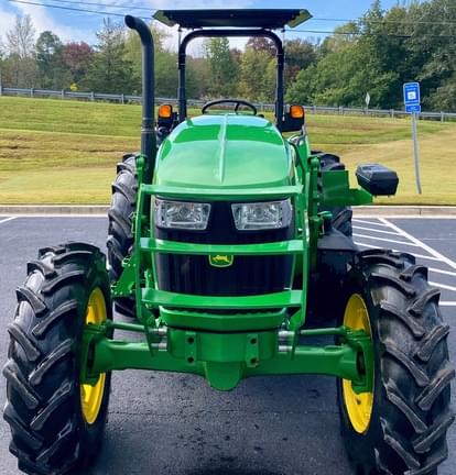 Image of John Deere 5090E equipment image 2
