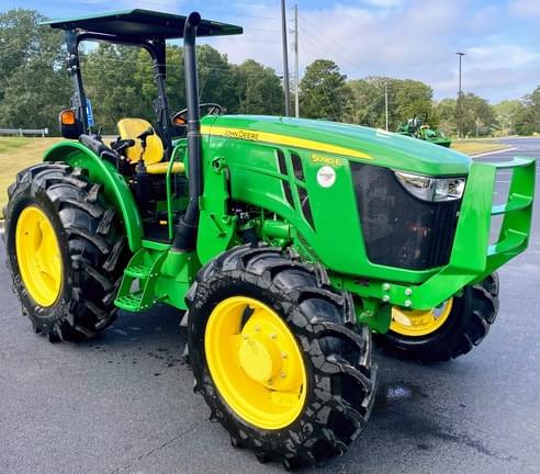 Image of John Deere 5090E equipment image 3