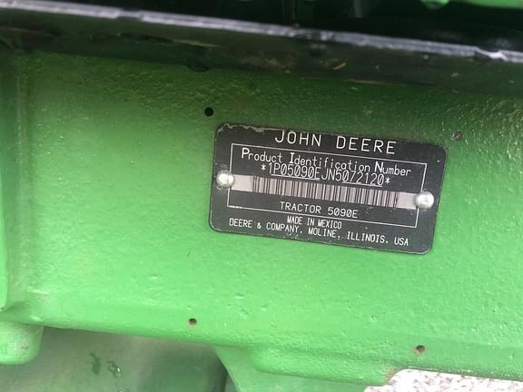 Image of John Deere 5090E equipment image 2