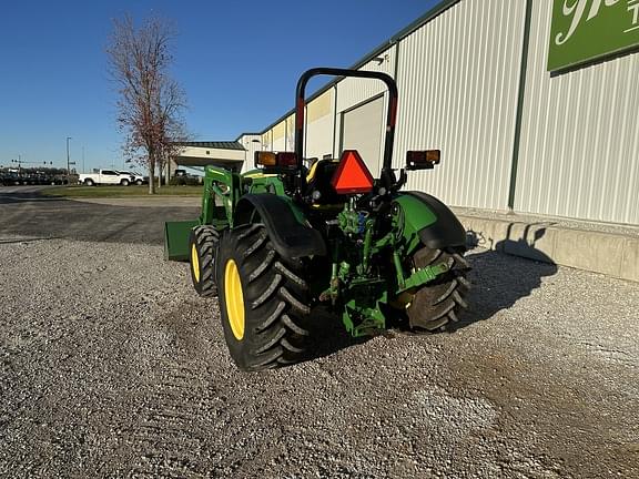 Image of John Deere 5090E equipment image 1