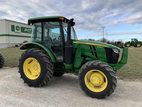 Image of John Deere 5090E equipment image 2