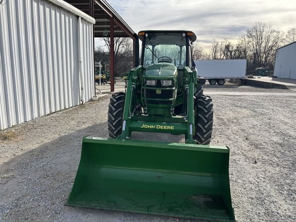 Image of John Deere 5090E equipment image 2
