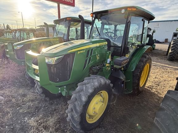 2022 John Deere 5090E Equipment Image0