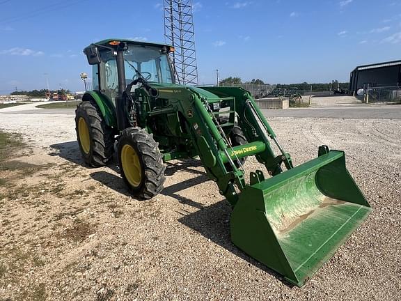 Image of John Deere 5090E equipment image 3
