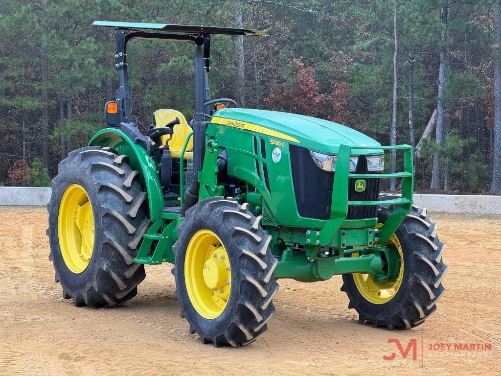 2022 John Deere 5090E Equipment Image0