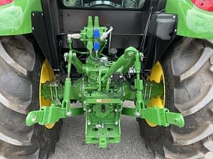 Main image John Deere 5090E 15