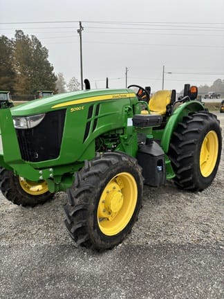 Main image John Deere 5090E