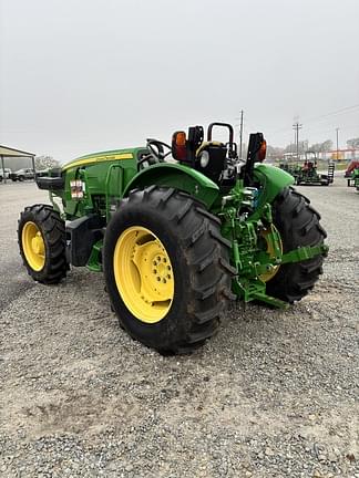 Image of John Deere 5090E equipment image 2