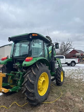Image of John Deere 5090E equipment image 1