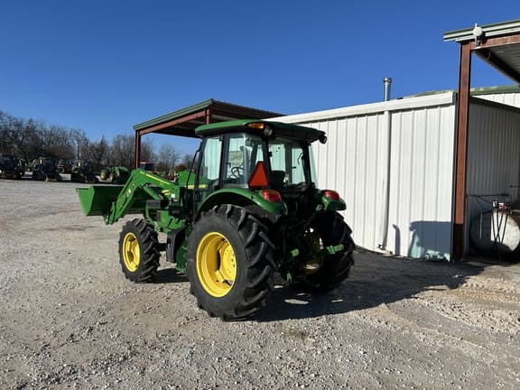 Image of John Deere 5090E equipment image 3