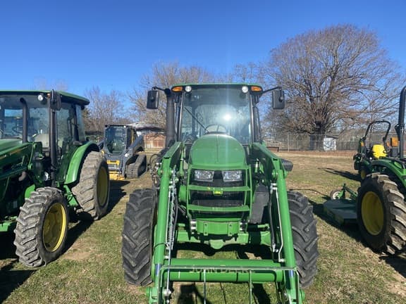 Image of John Deere 5090E equipment image 3