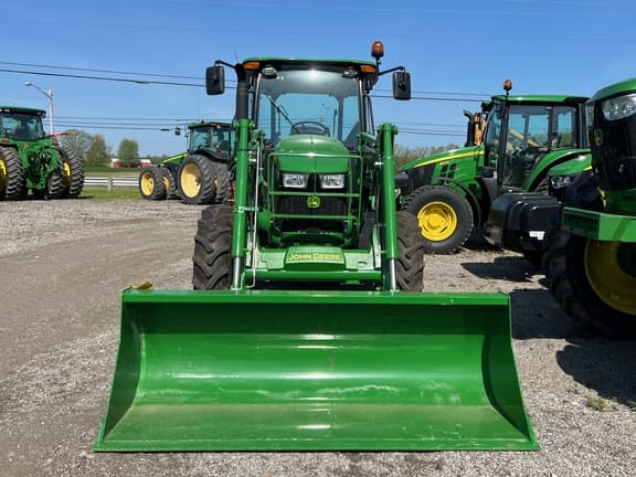 Image of John Deere 5090E equipment image 2