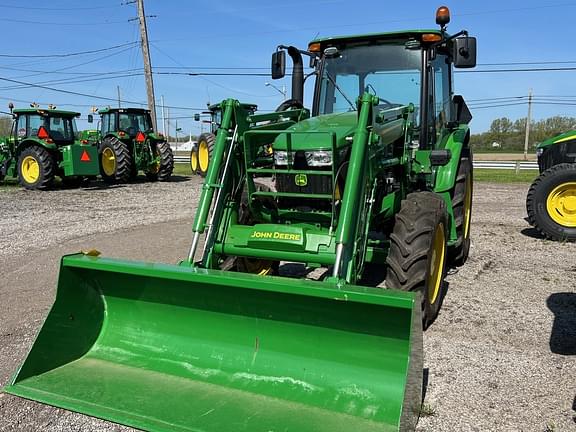 Image of John Deere 5090E equipment image 2