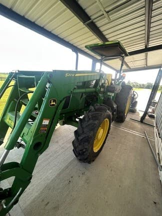 Image of John Deere 5090E equipment image 1