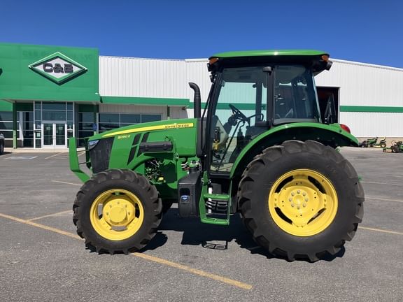 Main image John Deere 5090E