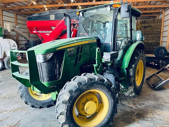 Image of John Deere 5090E equipment image 4