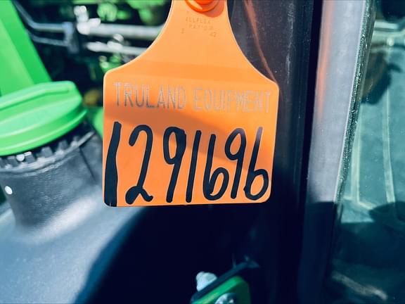 Image of John Deere 5090E equipment image 4