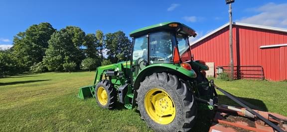 Image of John Deere 5090E equipment image 3