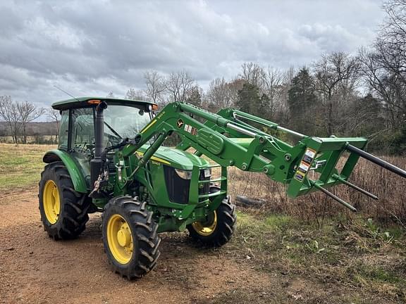 Image of John Deere 5090E equipment image 2