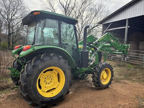 Image of John Deere 5090E equipment image 3