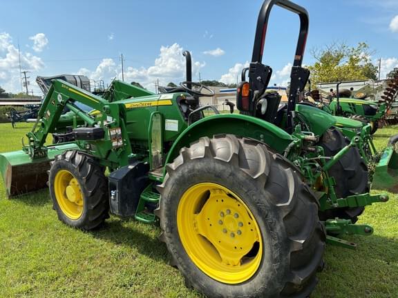 Image of John Deere 5090E equipment image 3