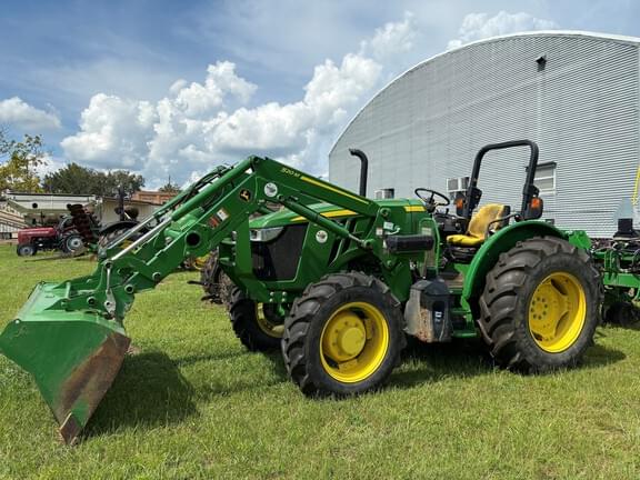 Image of John Deere 5090E Primary image