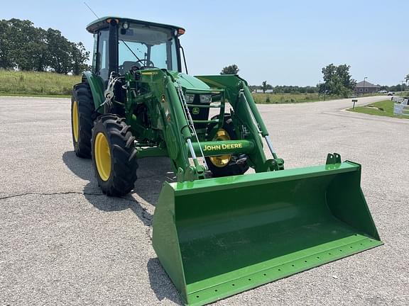 Image of John Deere 5090E equipment image 4