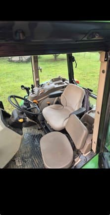Image of John Deere 5090E equipment image 3