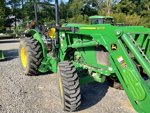 Image of John Deere 5090E Primary image