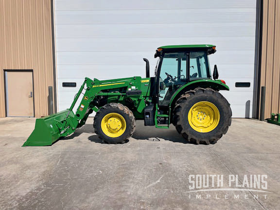 Main image John Deere 5090E